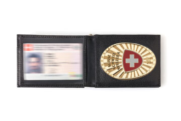 Lederetui “Ambitious” Schweiz Fan Badge