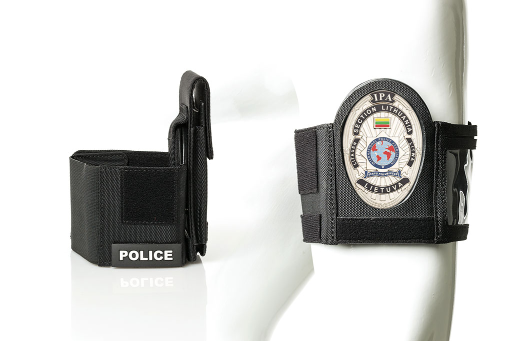 Brassard avec badge "Remarkable" IPA Lituanie