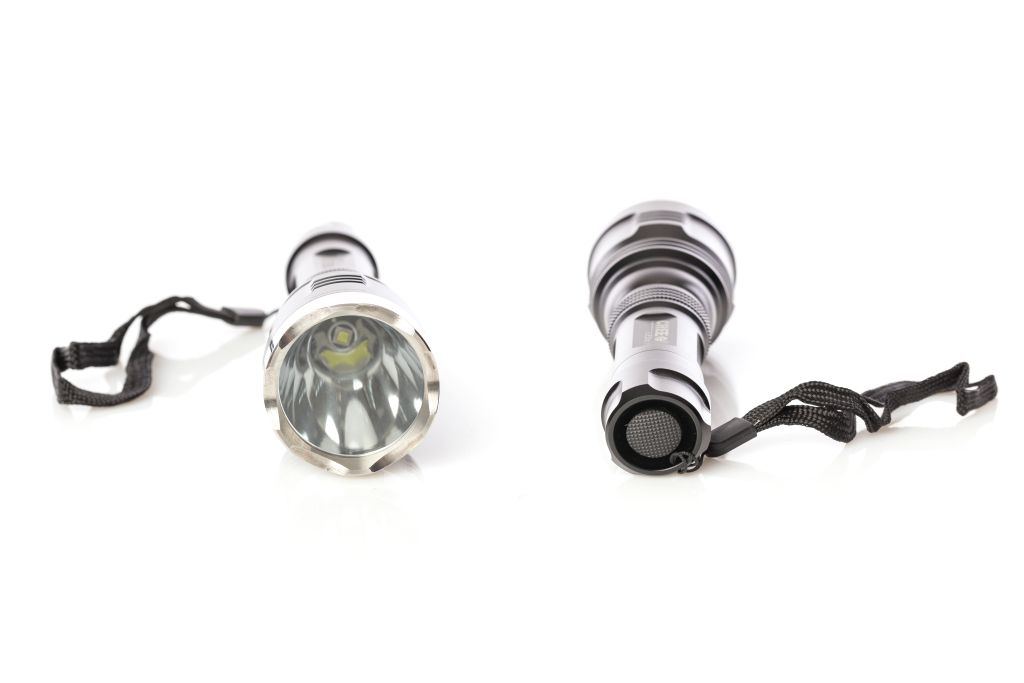 Lampadina tascabile Trustfire 168A-T6 con luce a LED bianca a 1000 Lumen, con una batteria inclusa