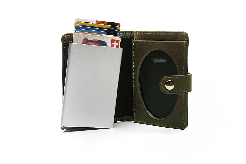 Leather case "Priority" (without badge)