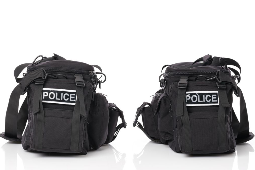 Sac d'intervention DL 301 avec 1 grand et 1 petit panneau d'inscription