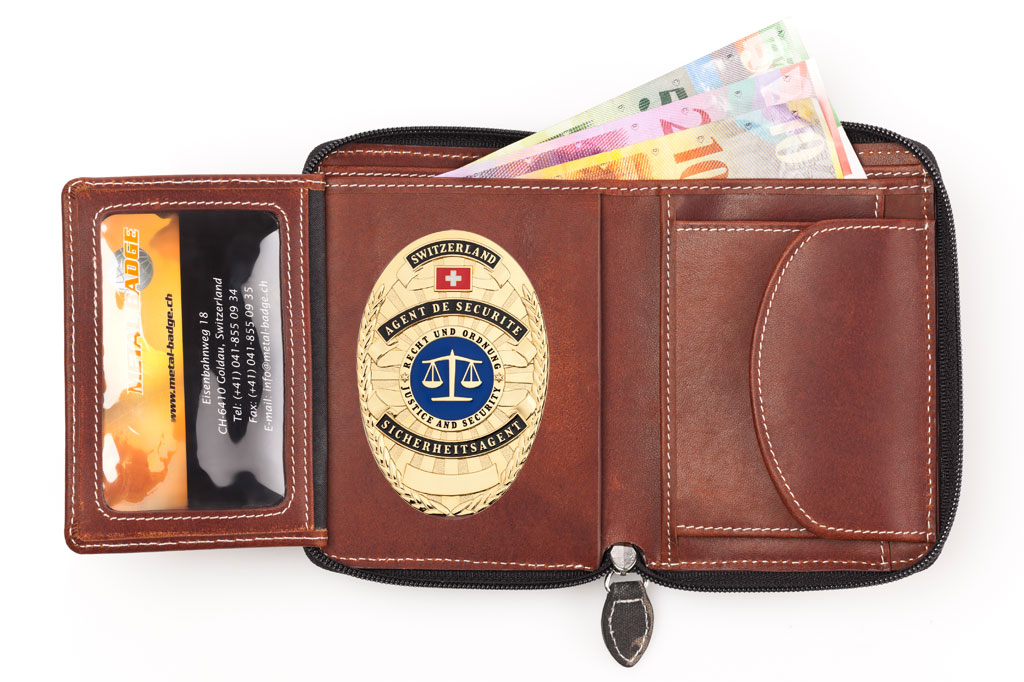 Lederetui "Camouflage" Sicherheitsagent Schweiz, Gravur