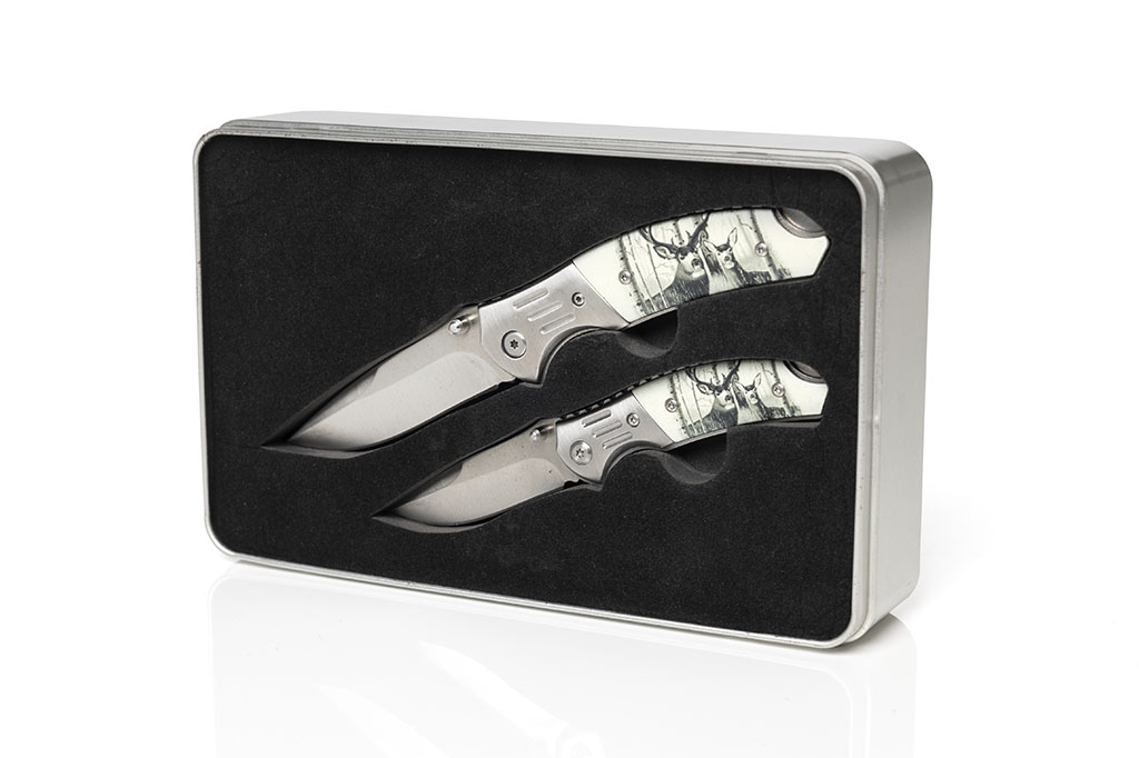 Pocket knife set with beautiful Wilddesign on the handle with gift box