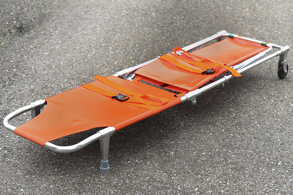 Emergency stretcher and wheelchair in one function