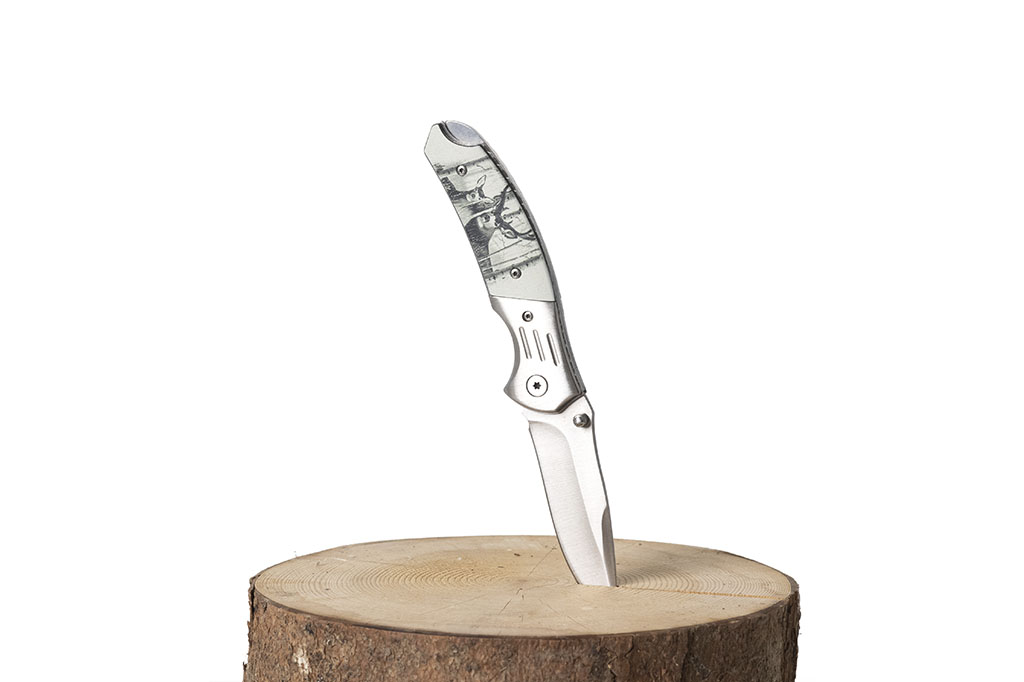 Pocket knife set with beautiful Wilddesign on the handle with gift box