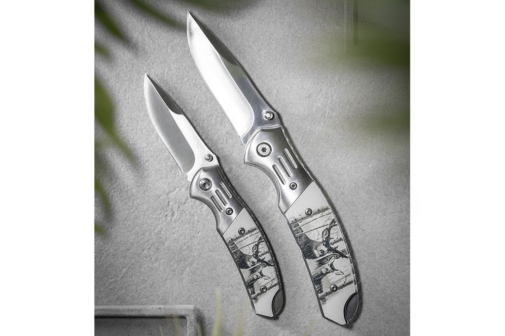 Pocket knife set with beautiful Wilddesign on the handle with gift box