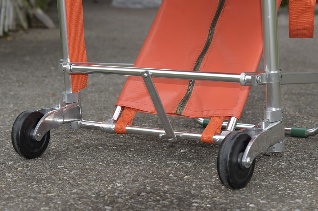 Emergency stretcher and wheelchair in one function