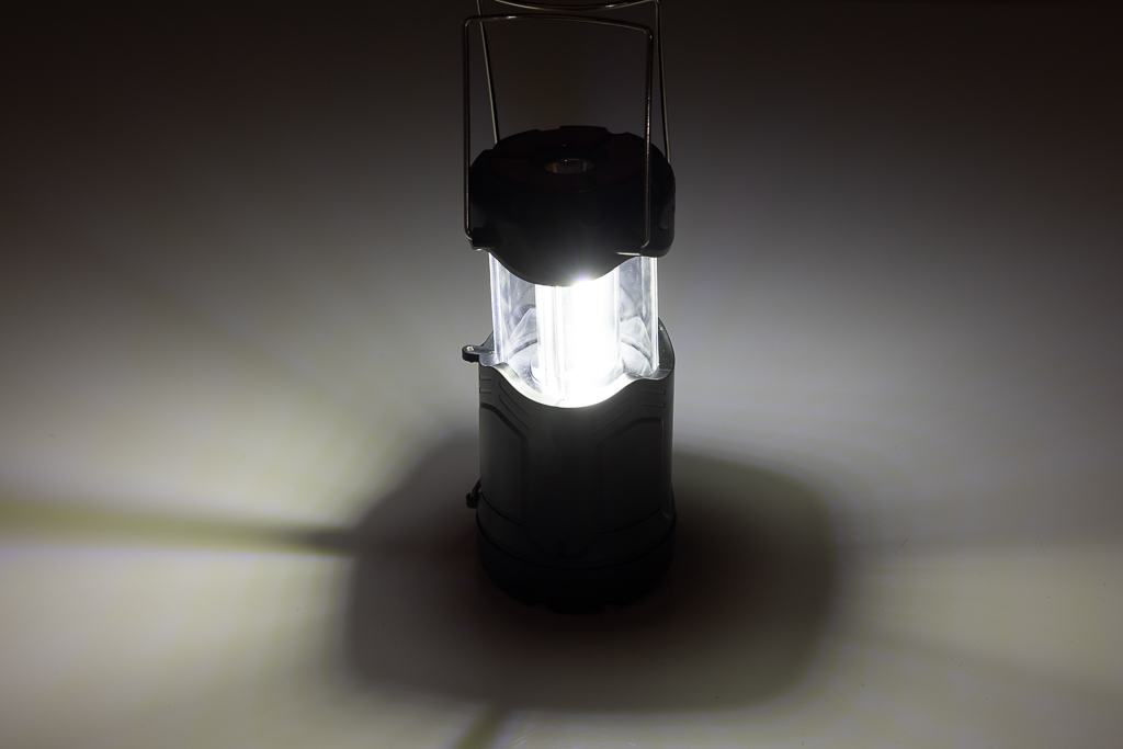 Lampada da Campeggio a LED estensibile con luce rossa commutabile