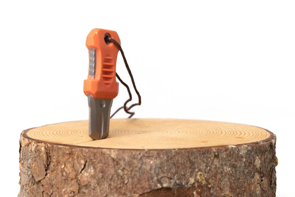 Beetle or Neck Knife in orange