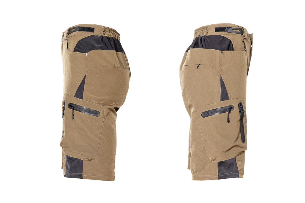 Pantalon court, short de randonnée kaki