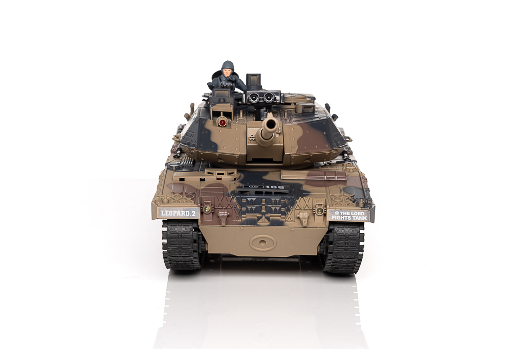 Carro armato da guerra R/C Leopard 2 telecomandato, effetti sonori, luce, funzione di sparo ecc.