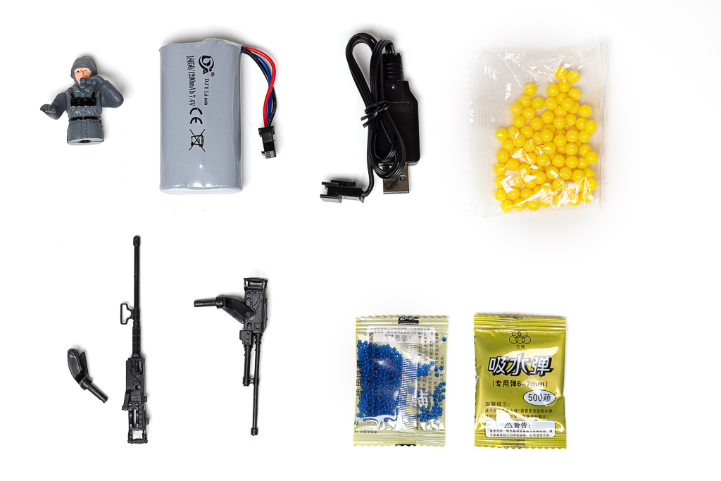 Carro armato da guerra R/C Leopard 2 telecomandato, effetti sonori, luce, funzione di sparo ecc.