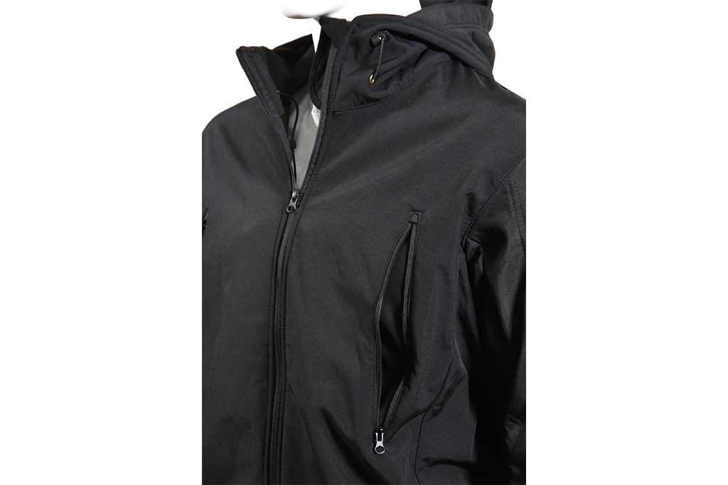 Giacca tattica Softshell con cappuccio di Vanguard, nera