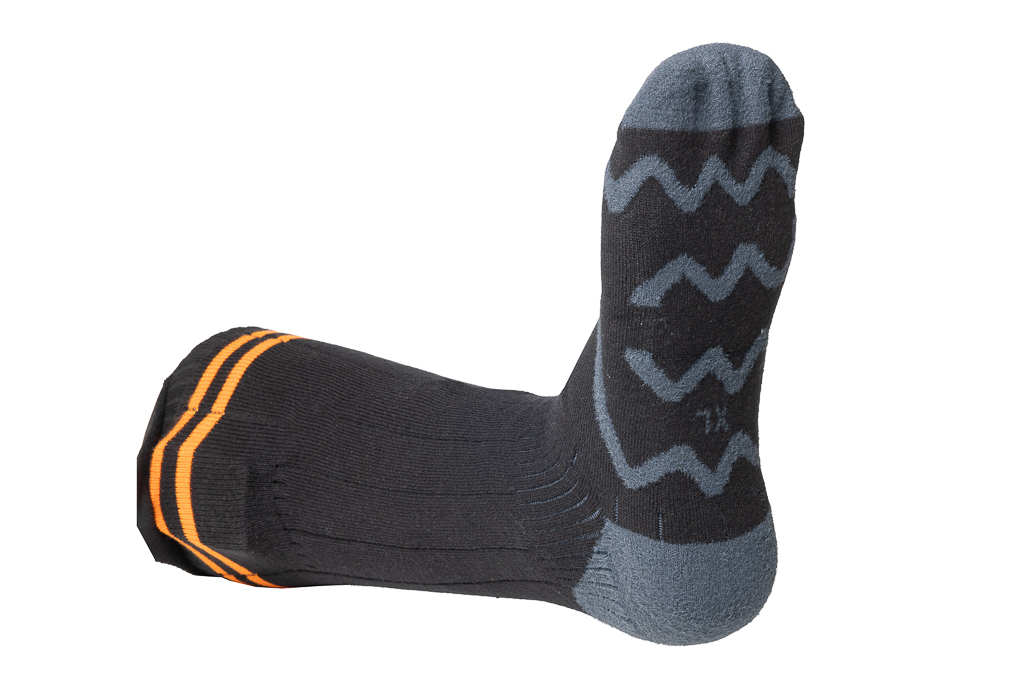 Calze invernali riscaldabili ad asciugatura rapida con 2 batterie agli ioni di litio da 3,7 V